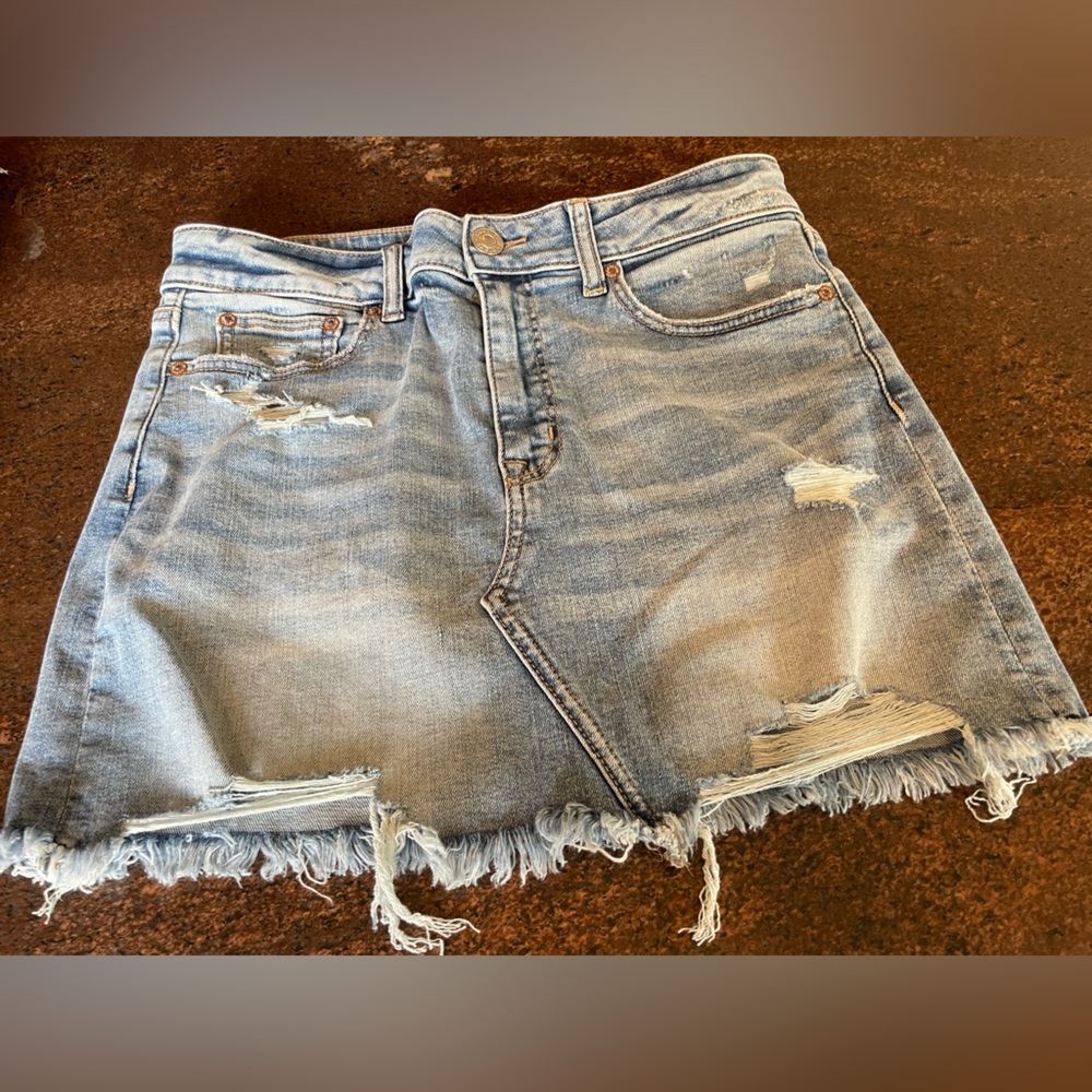 American Eagle Outfitters Blue Jean Shorts Distressed Style